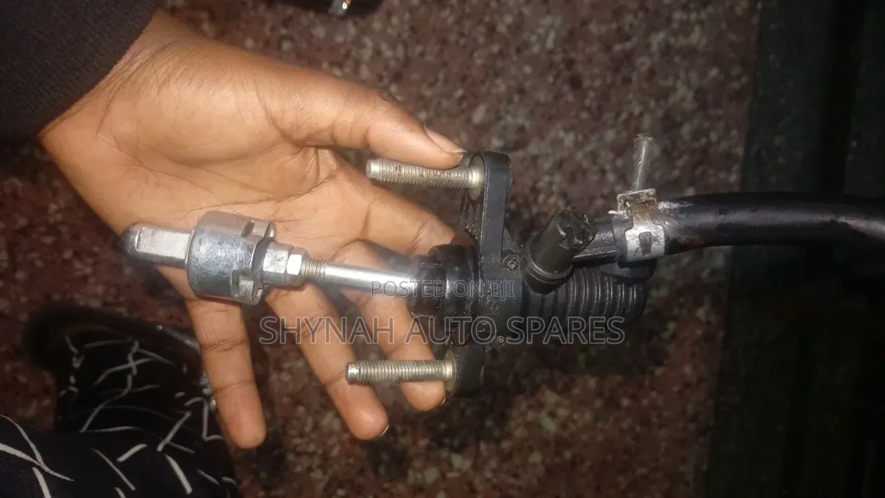 Toyota Hilux Double Cab Vigo Upper Clutch Master Cylinder