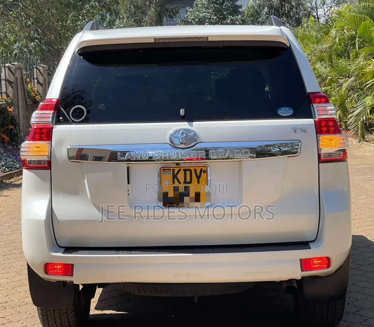 Toyota Land Cruiser Prado 2016 Off white