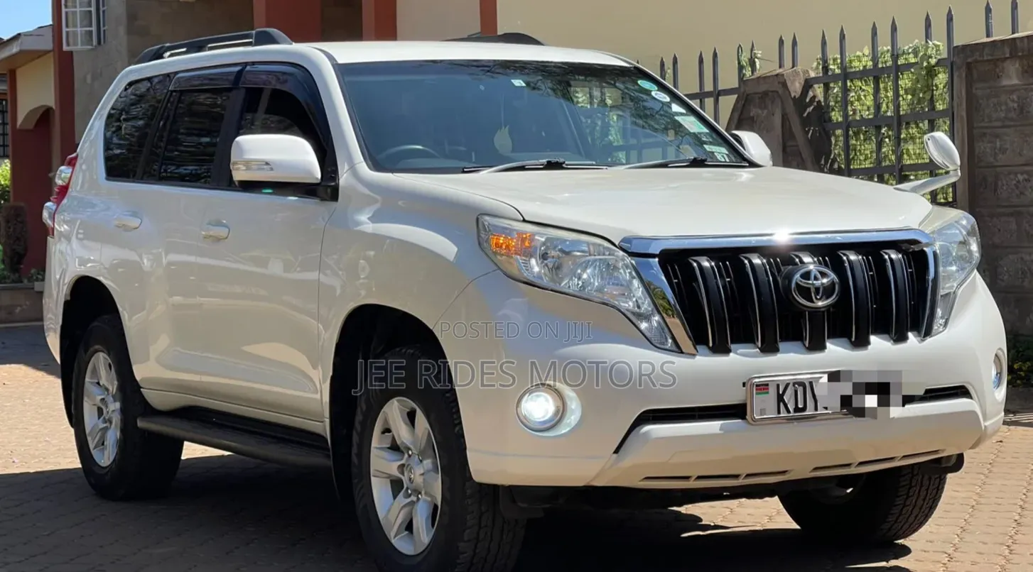 Toyota Land Cruiser Prado 2016 Off white