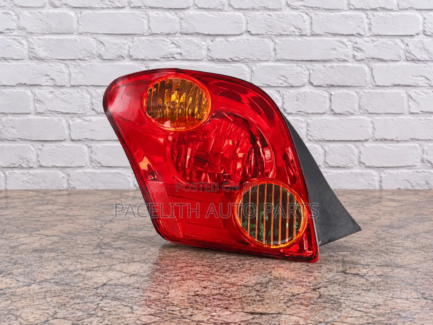 Tail Lamp / Taillight Toyota IST 2002 - 2005