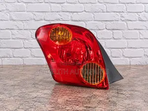 Tail Lamp / Taillight Toyota IST 2002 - 2005