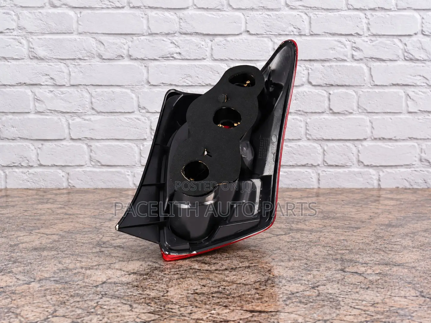 Tail Lamp / Taillight Toyota IST 2002 - 2005