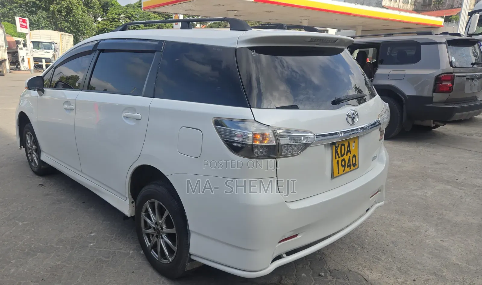 Toyota Wish 2013 Pearl