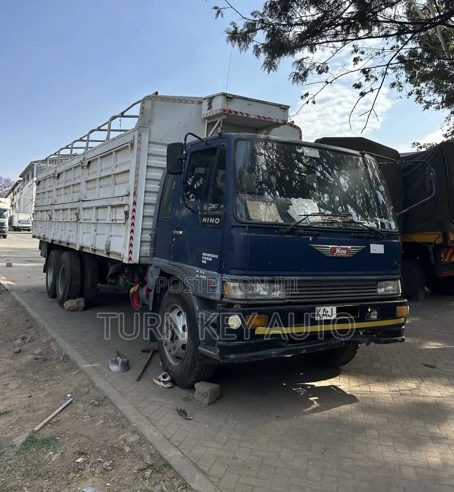 Hino FL 10Wheeler