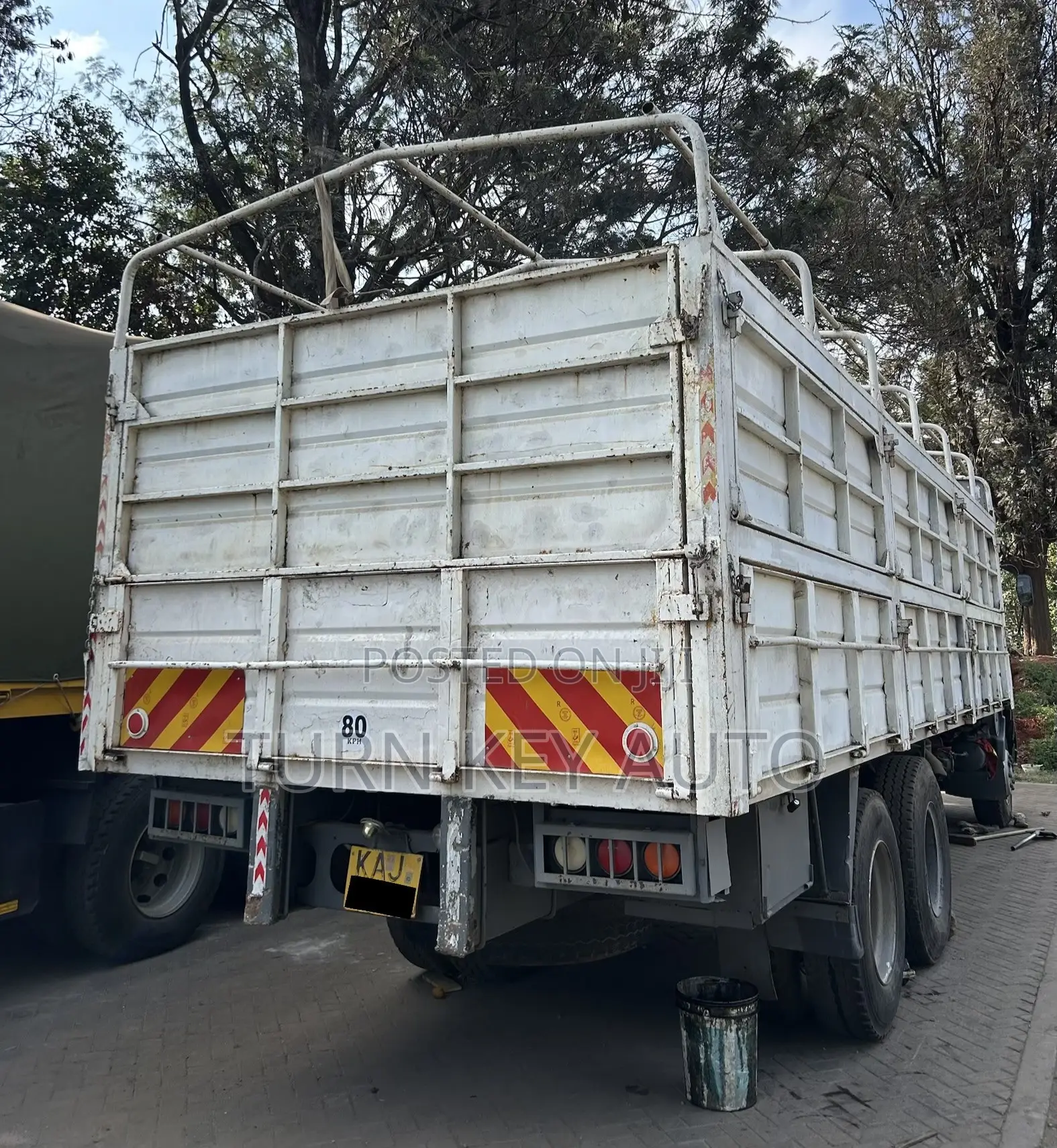 Hino FL 10Wheeler