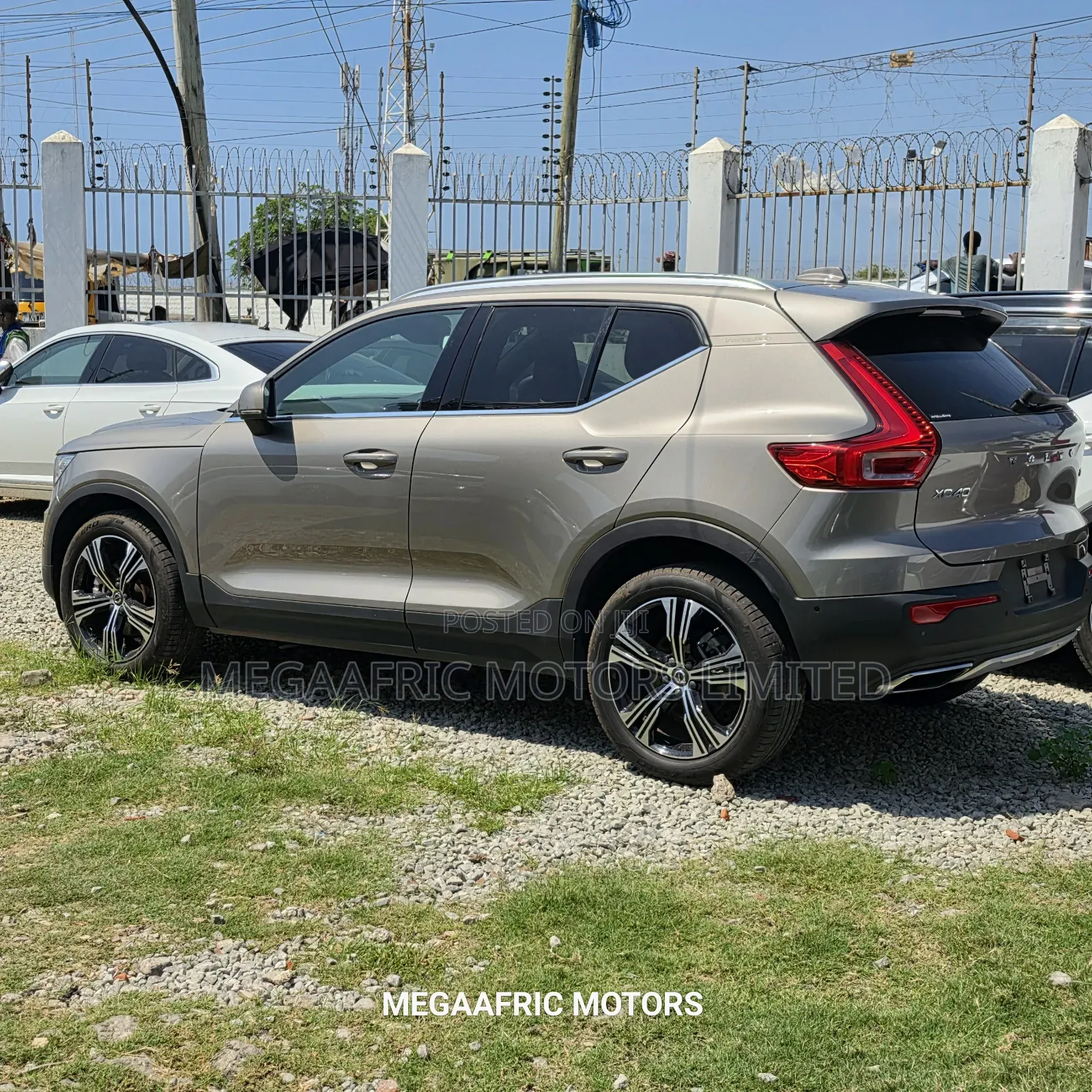 Volvo XC40 T5 Petrol AWD 2019 Gold
