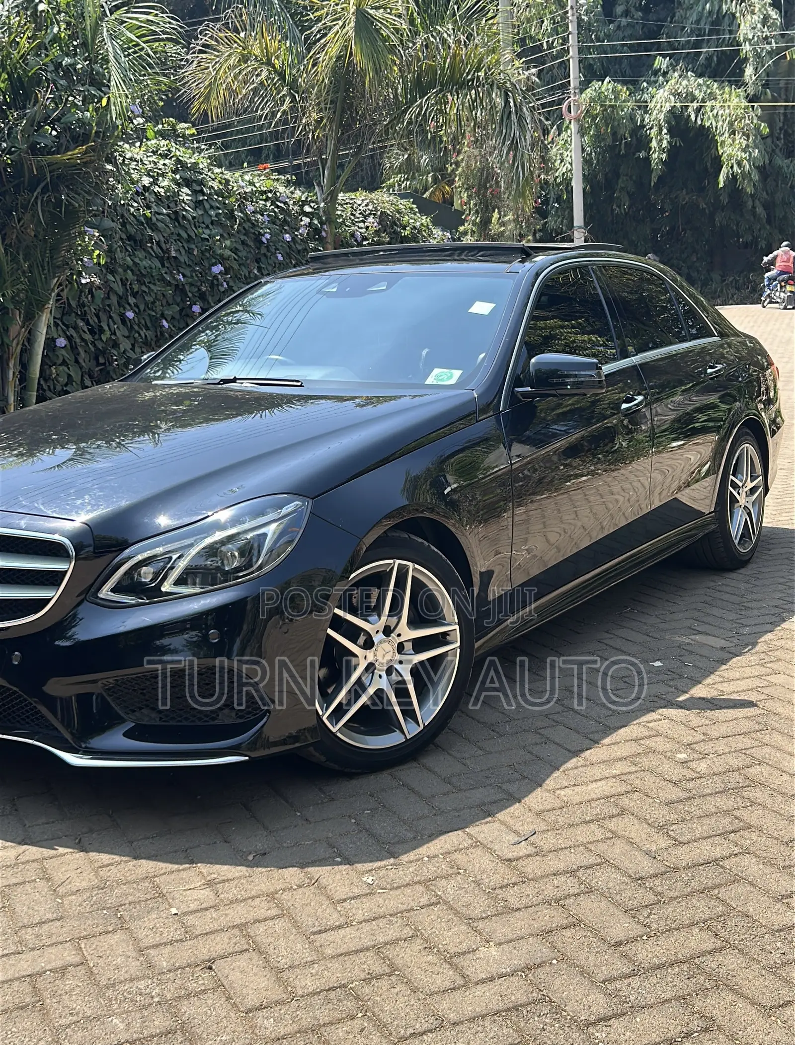 Mercedes-Benz E250 2016 Black