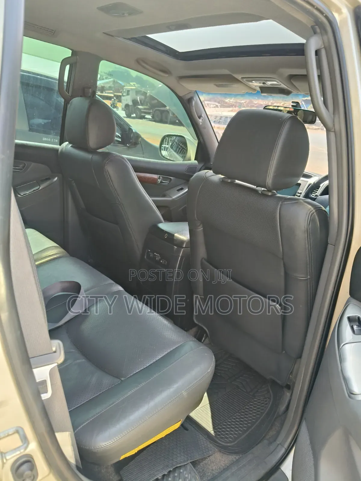 Toyota Land Cruiser Prado 3.0 D-4D 5dr 2006 Gold