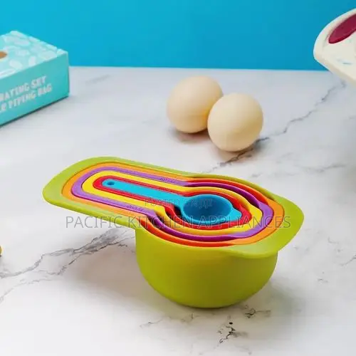 6 PCS of Plastic Measuring Cups and Spoons Set-Multicolour