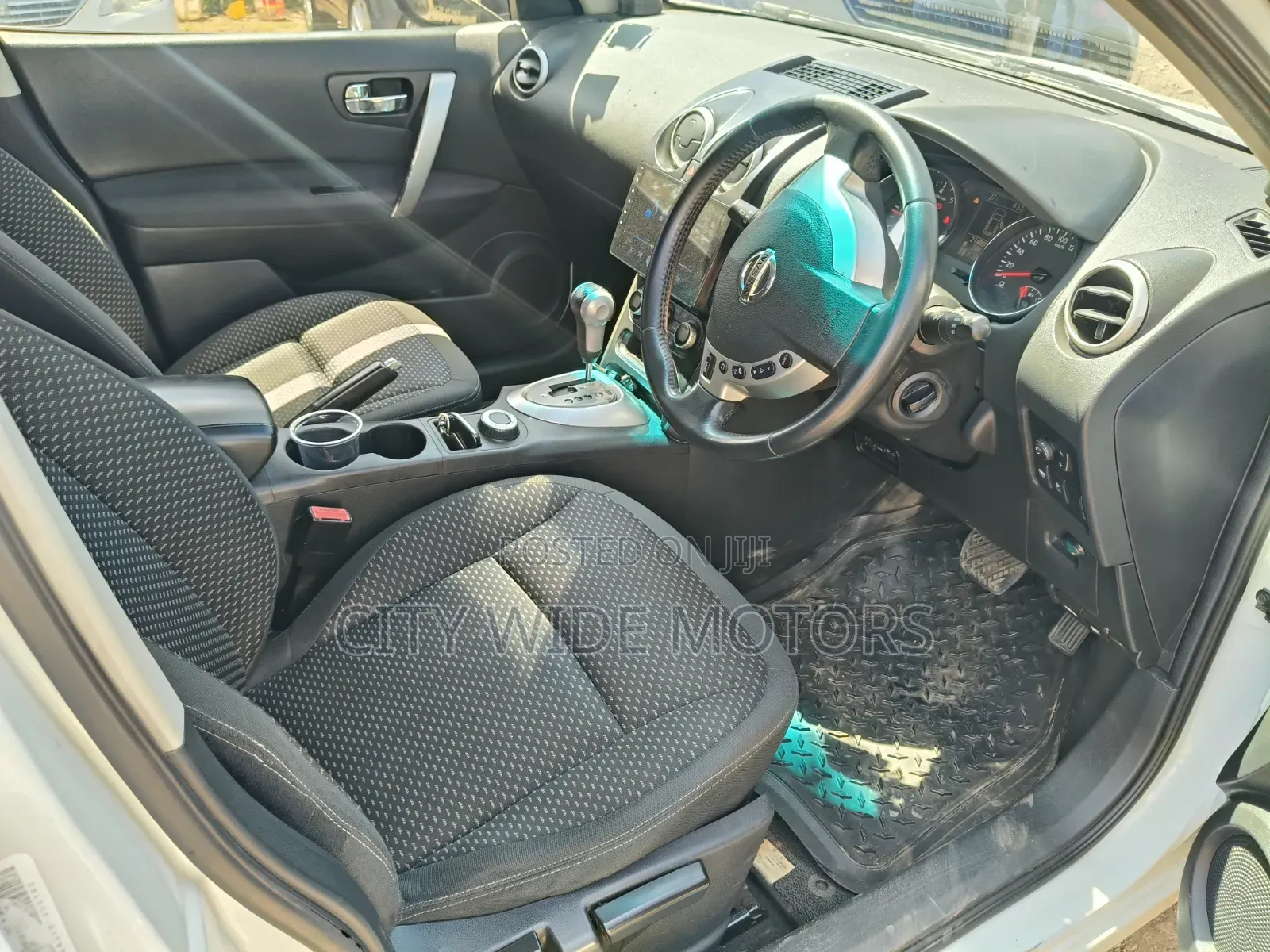 Nissan Dualis 2011 White