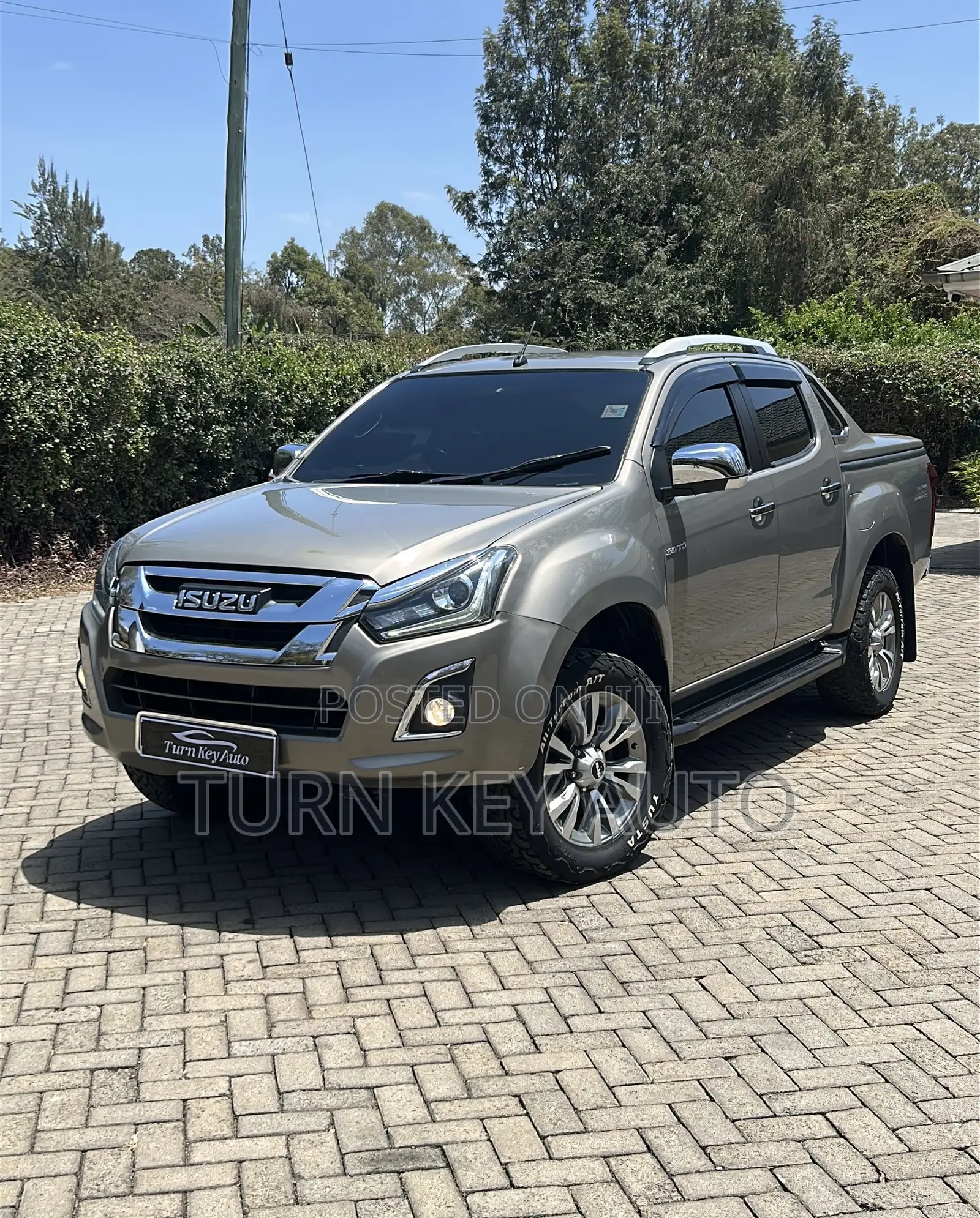 Isuzu D-MAX 2024 Gray