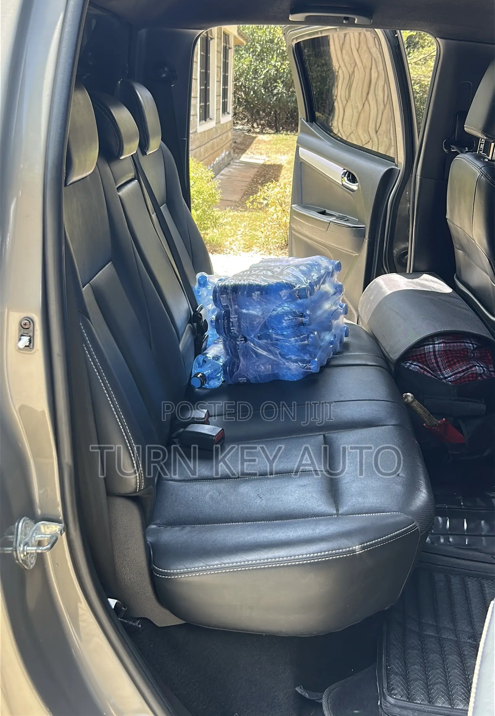 Isuzu D-MAX 2024 Gray