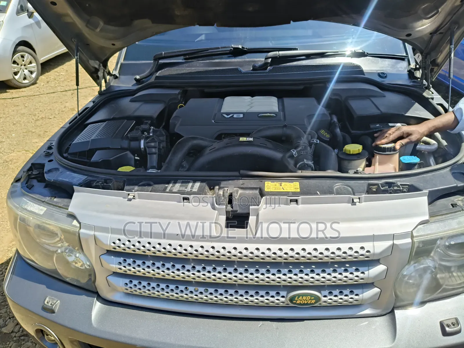 Land Rover Range Rover Sport 2010 Gray