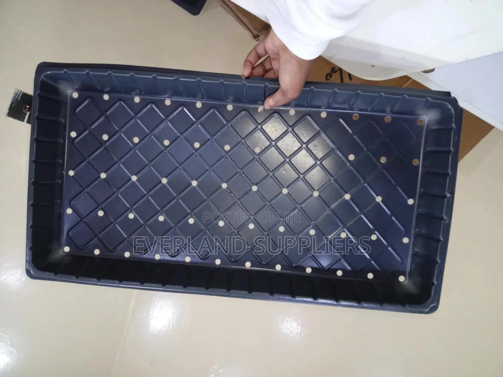Fast-Drainage Hydroponic Trays - With Holes