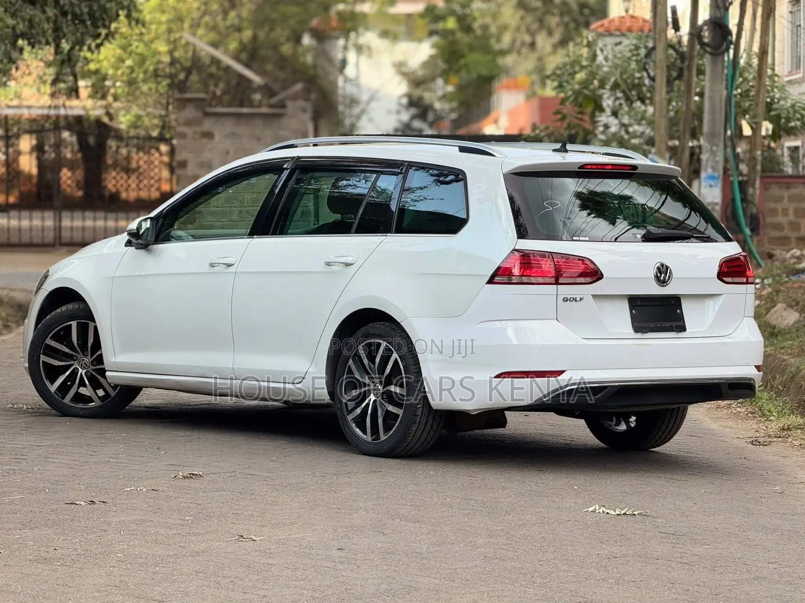 Volkswagen Golf 2019 White