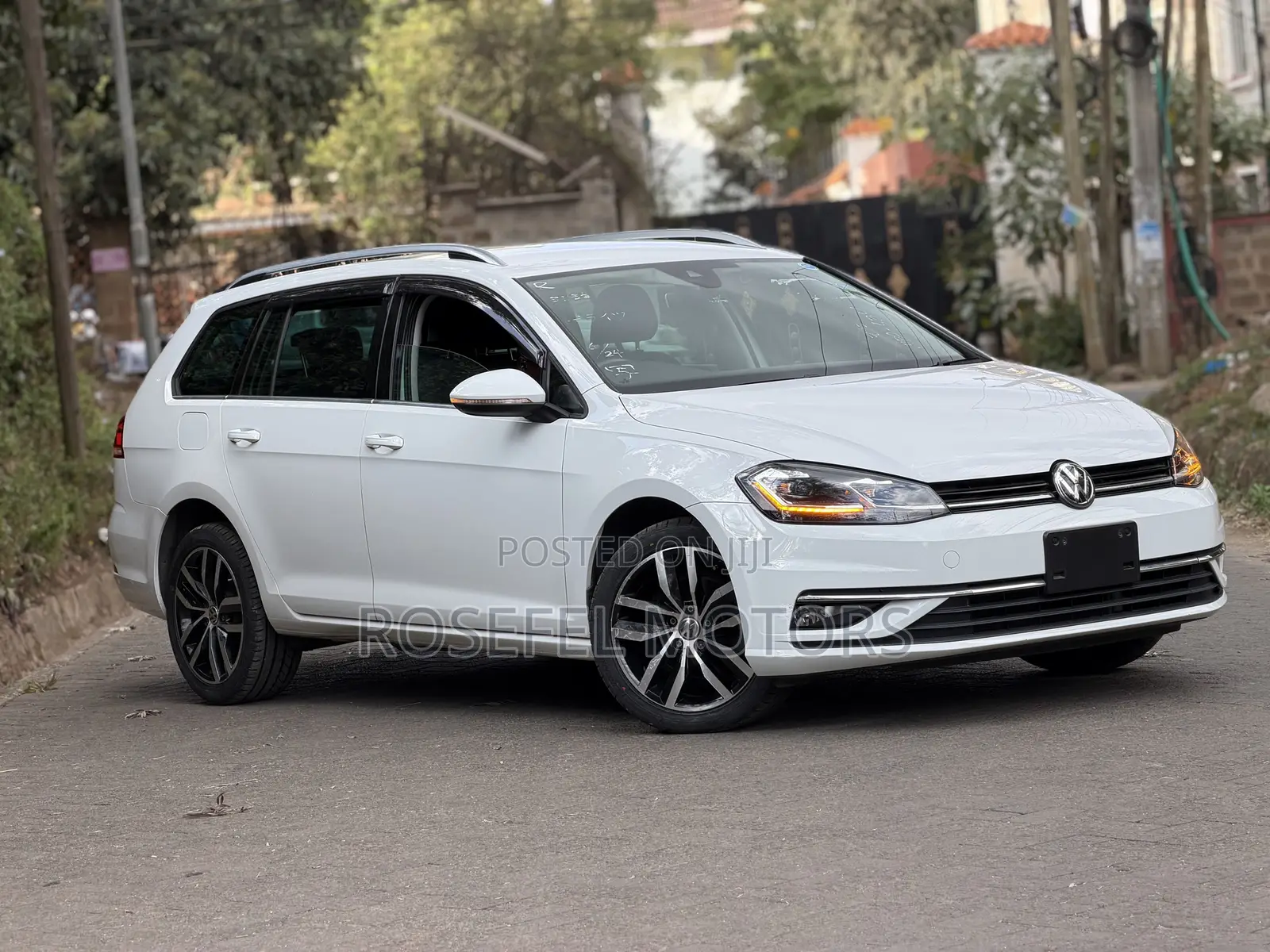 Volkswagen Golf 2019 White