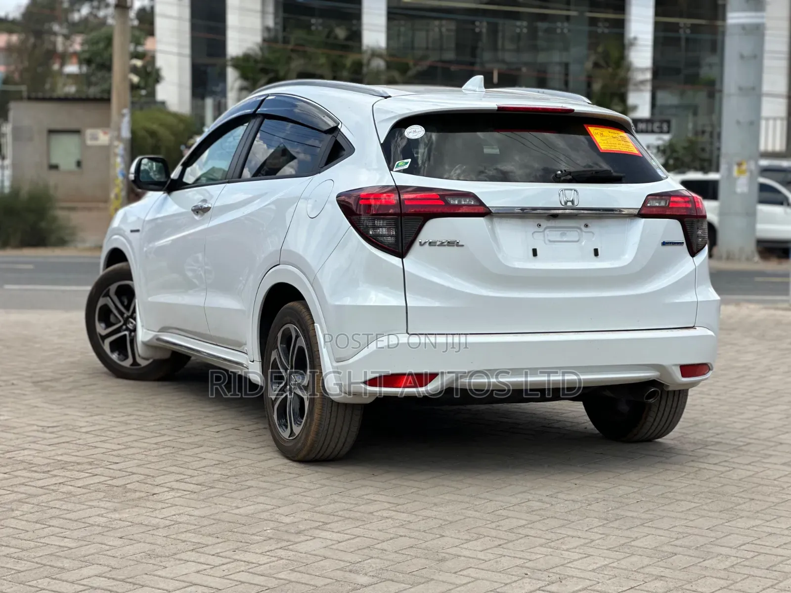 Honda Vezel 1.5 2WD 2019 White