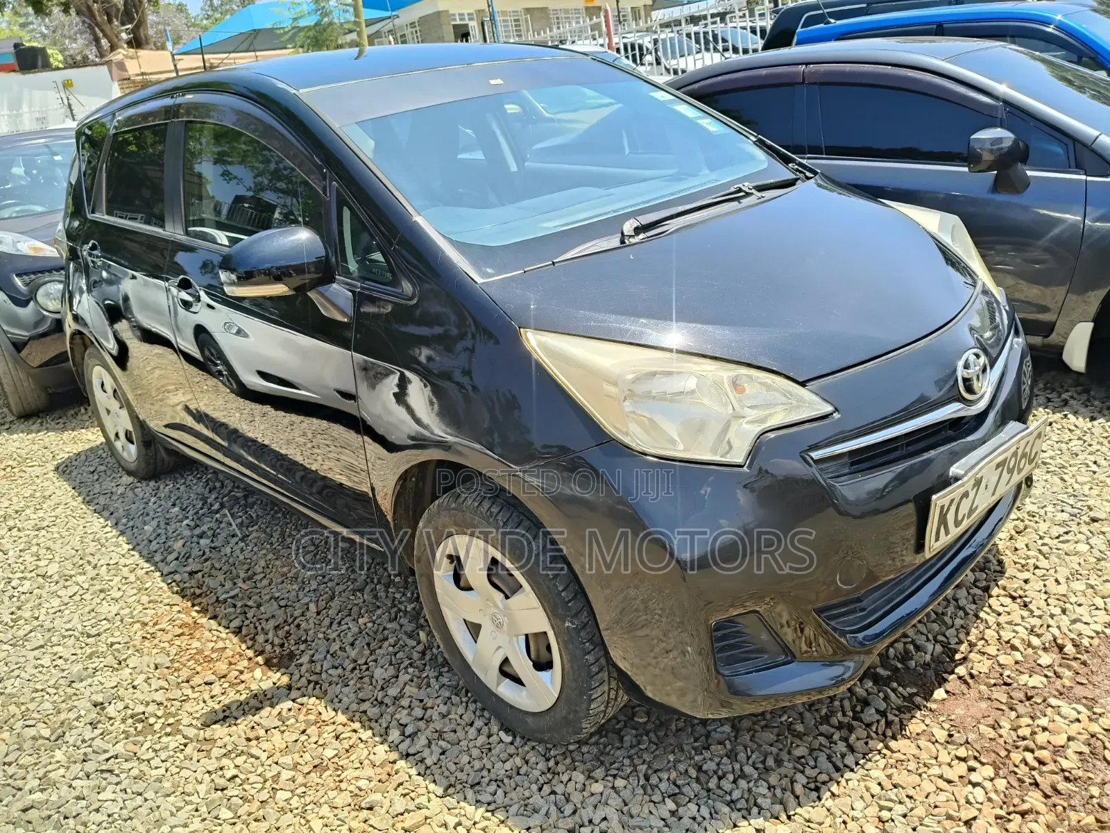 Toyota Ractis 2013 Black