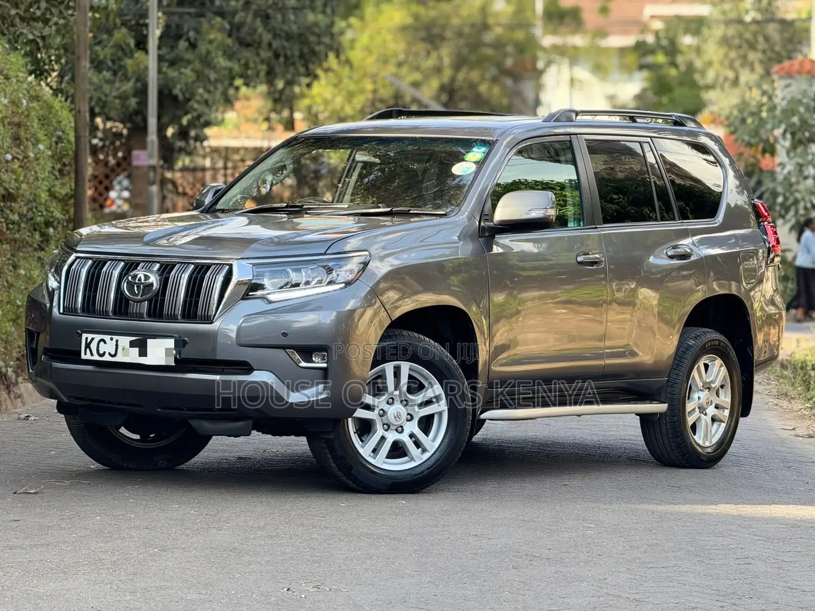 Toyota Land Cruiser Prado 2011 Brown