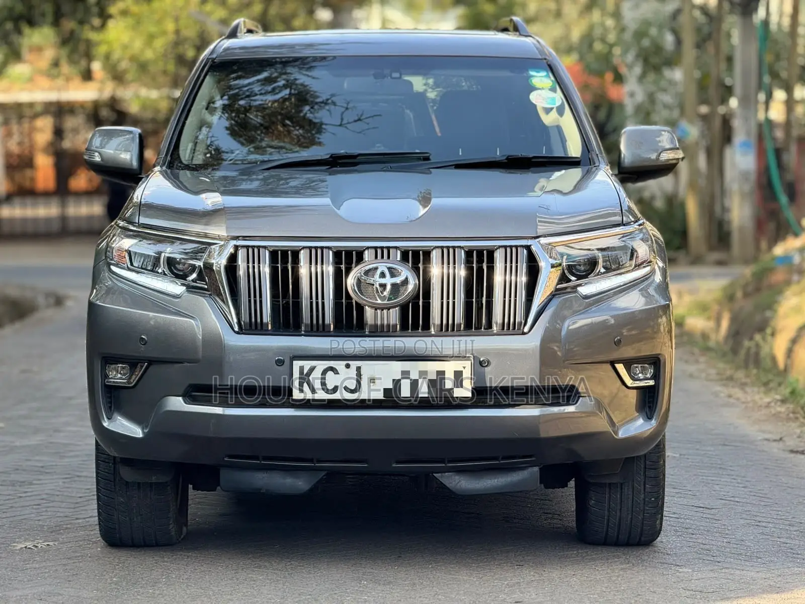Toyota Land Cruiser Prado 2011 Brown