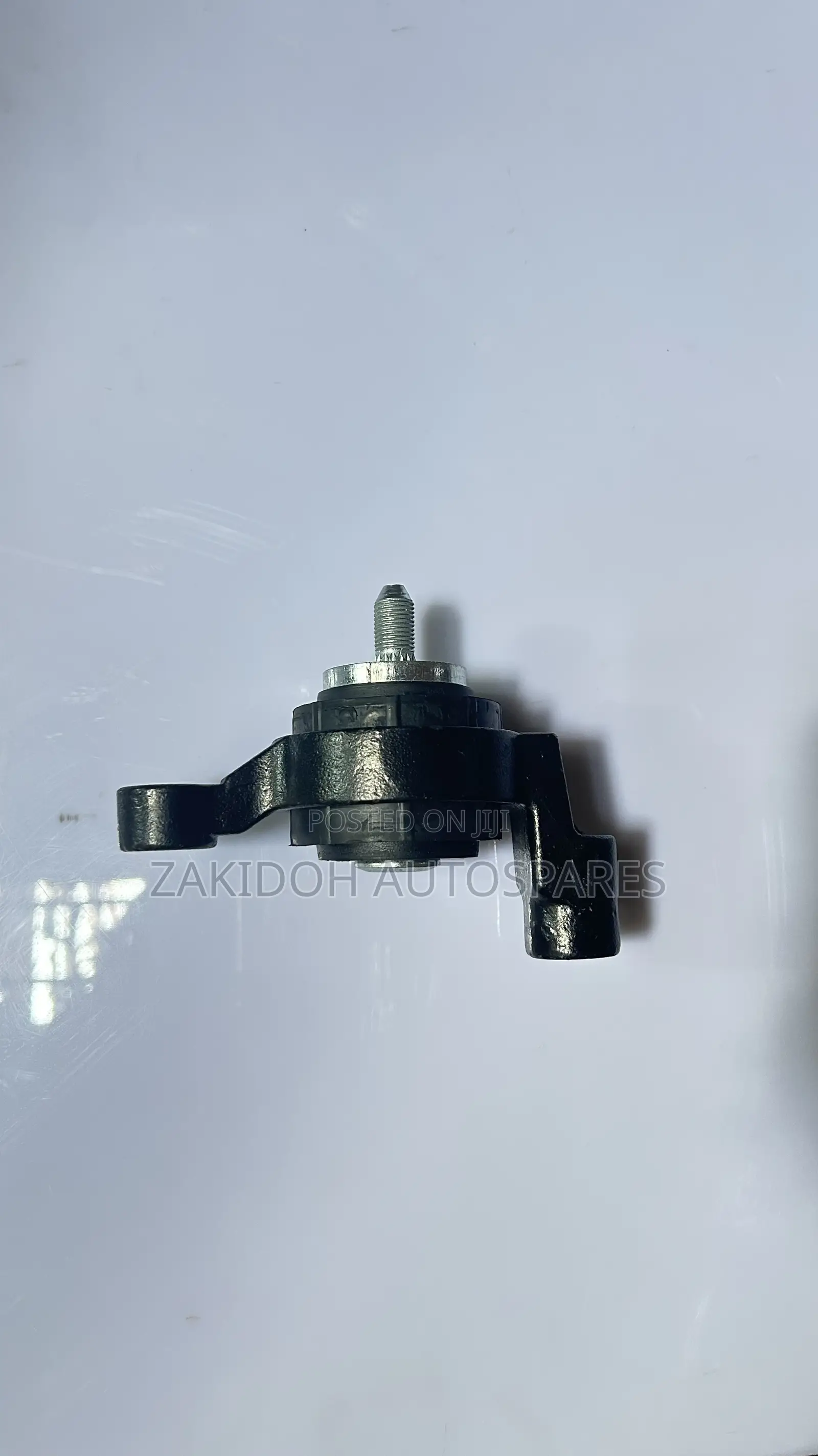 Automotive Rubber Mounting Bracket Toyota Landcruiser Prado 150