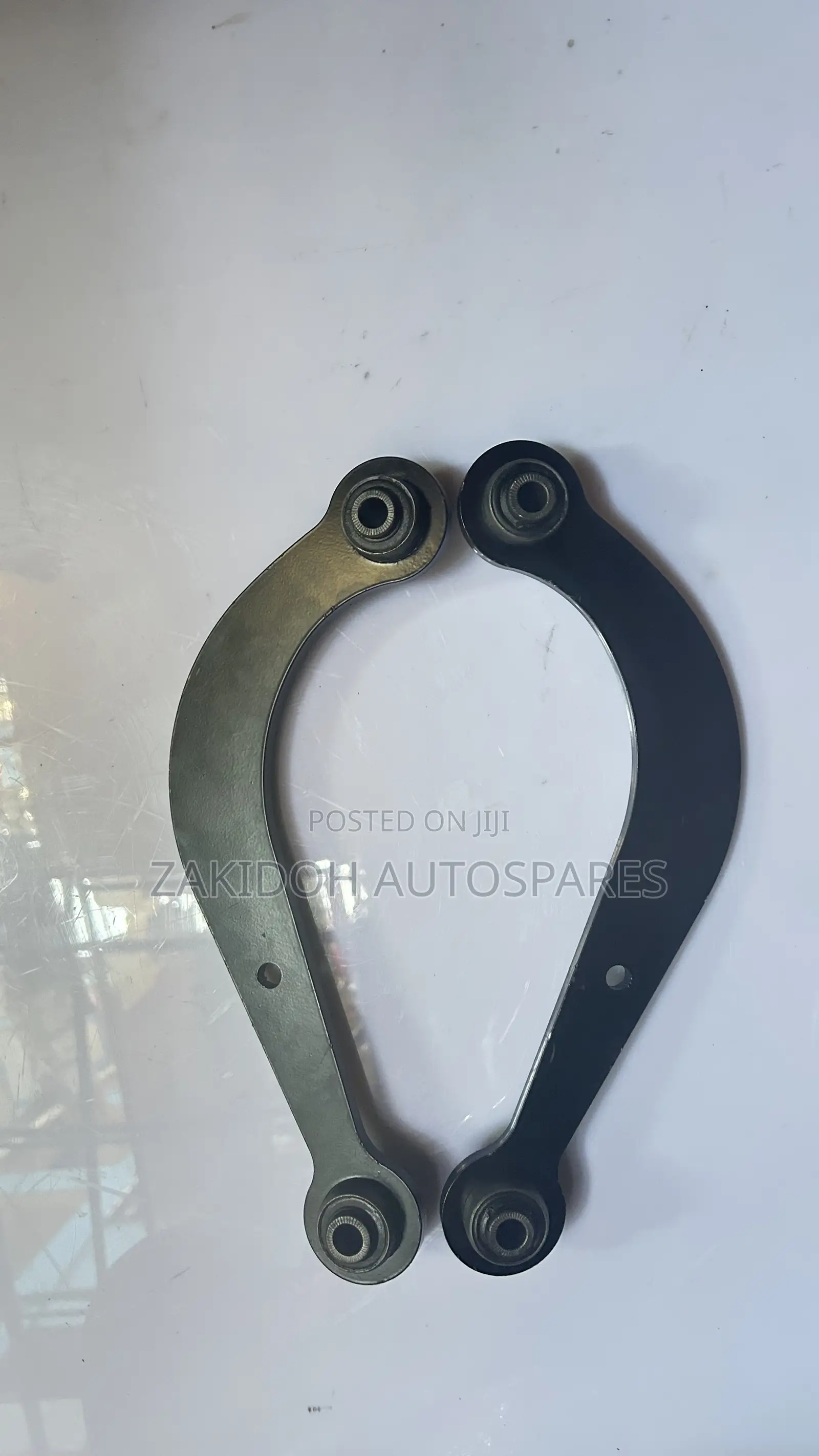Toyota Auris, Avensis Rear Control Arms