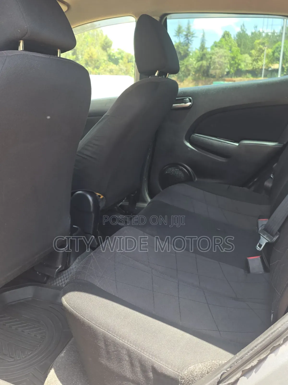 Mazda Demio 2011 Silver