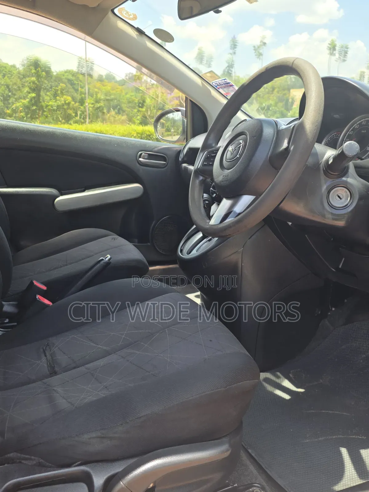 Mazda Demio 2011 Silver