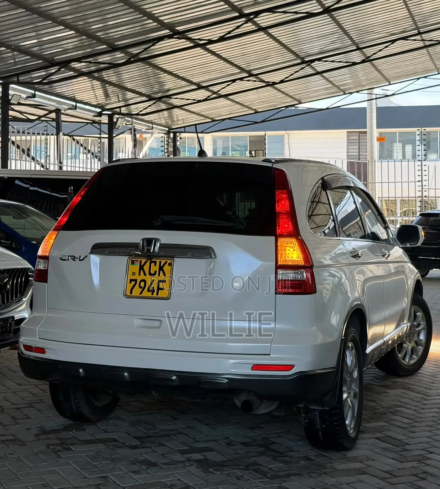 Honda CR-V 2010 White