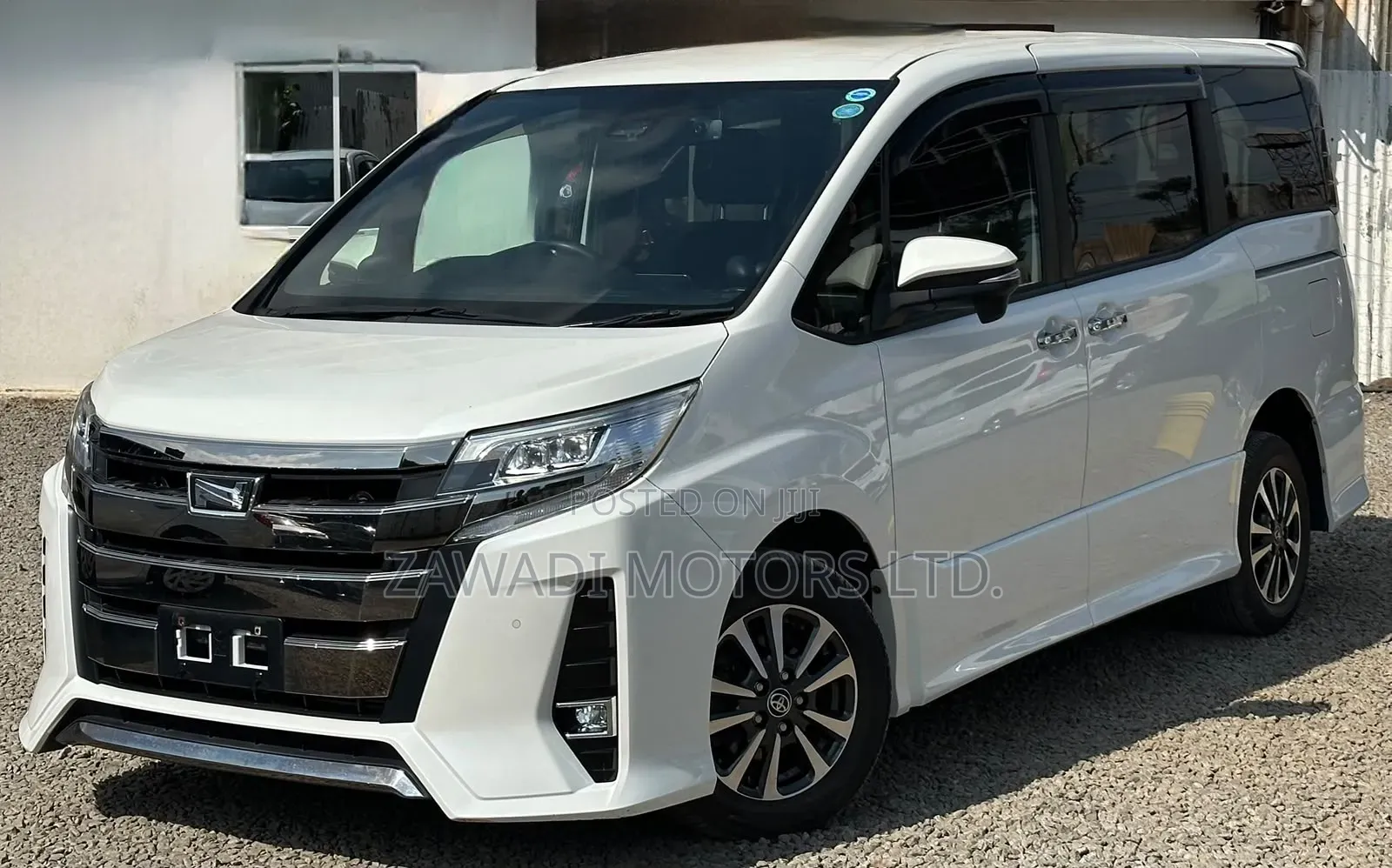 Toyota Noah 2.0 FWD (8 Seater) 2020 White