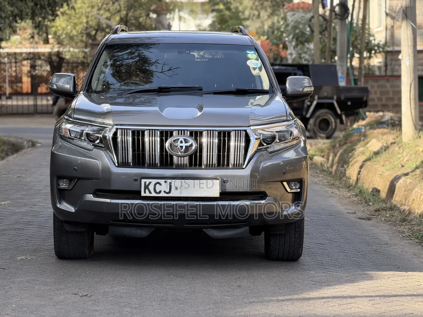 Toyota Land Cruiser Prado 3.0 TD 2011 Gray