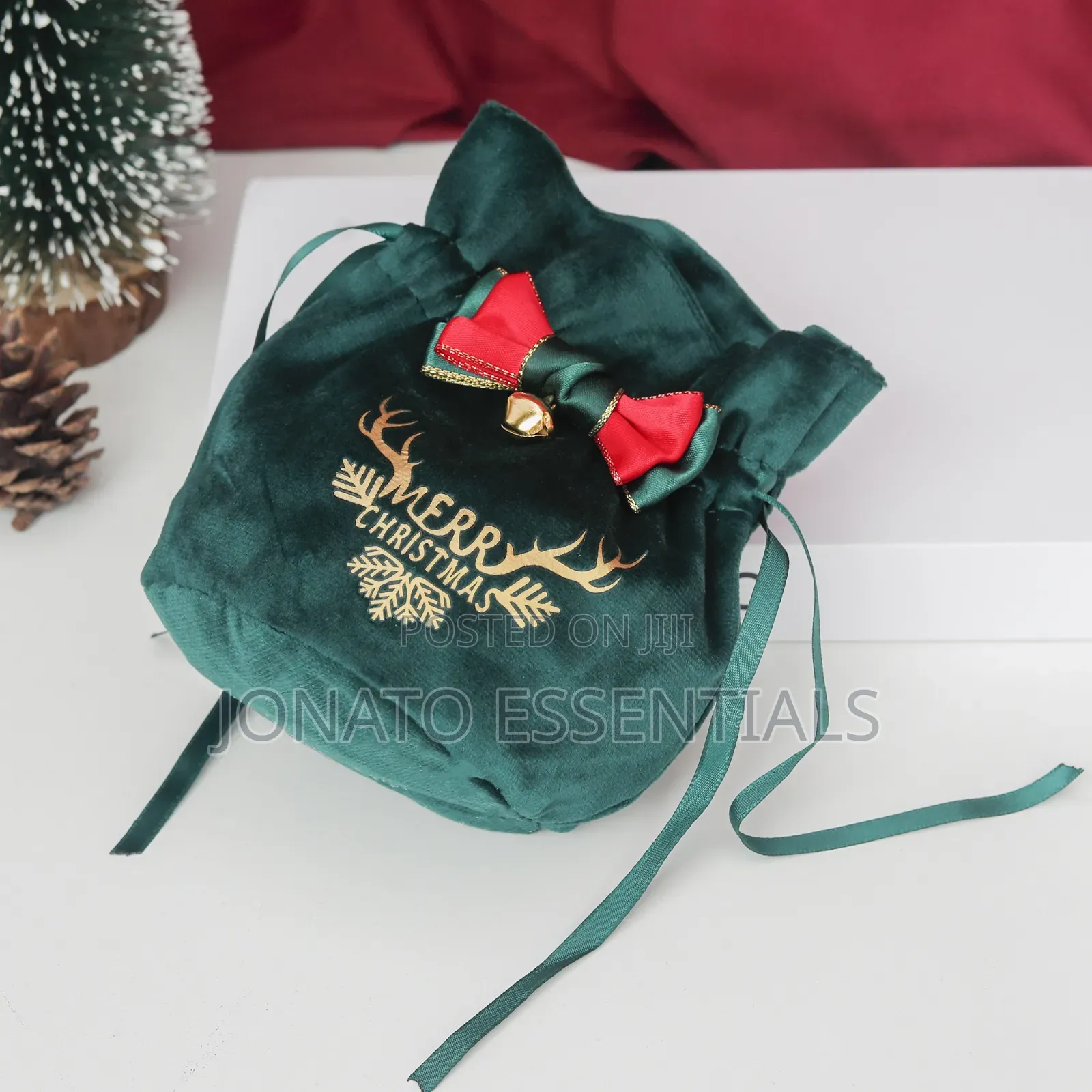 Velvet Christmas Gift Pouch Drawstring Holiday Apple Candy Bag