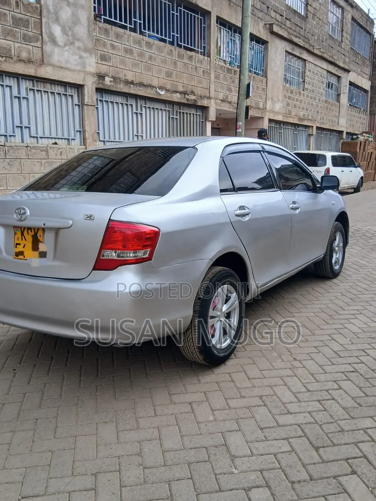 Toyota Axio 2009 Silver