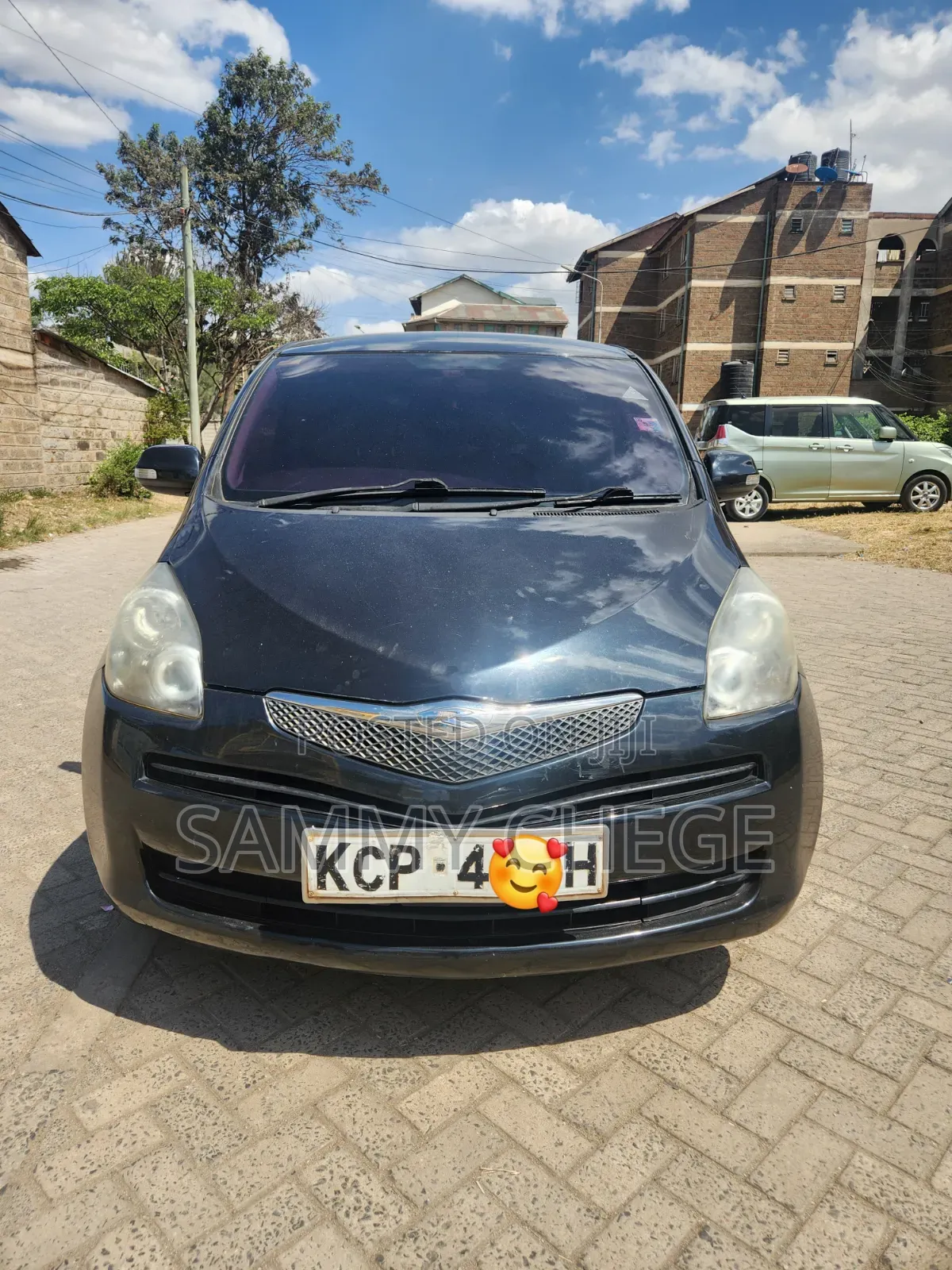 Toyota Ractis 2010 Black
