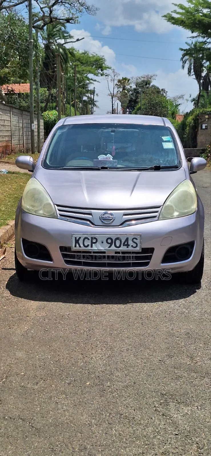Nissan Note 1.4 2010 Purple