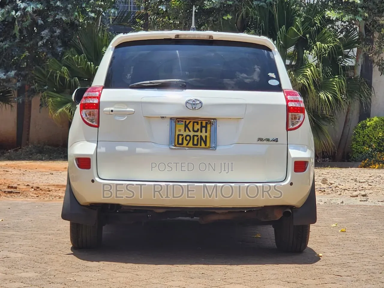 Toyota RAV4 2009 White
