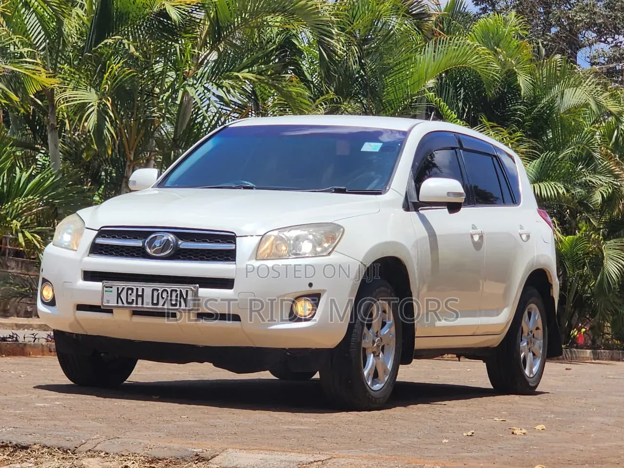 Toyota RAV4 2009 White