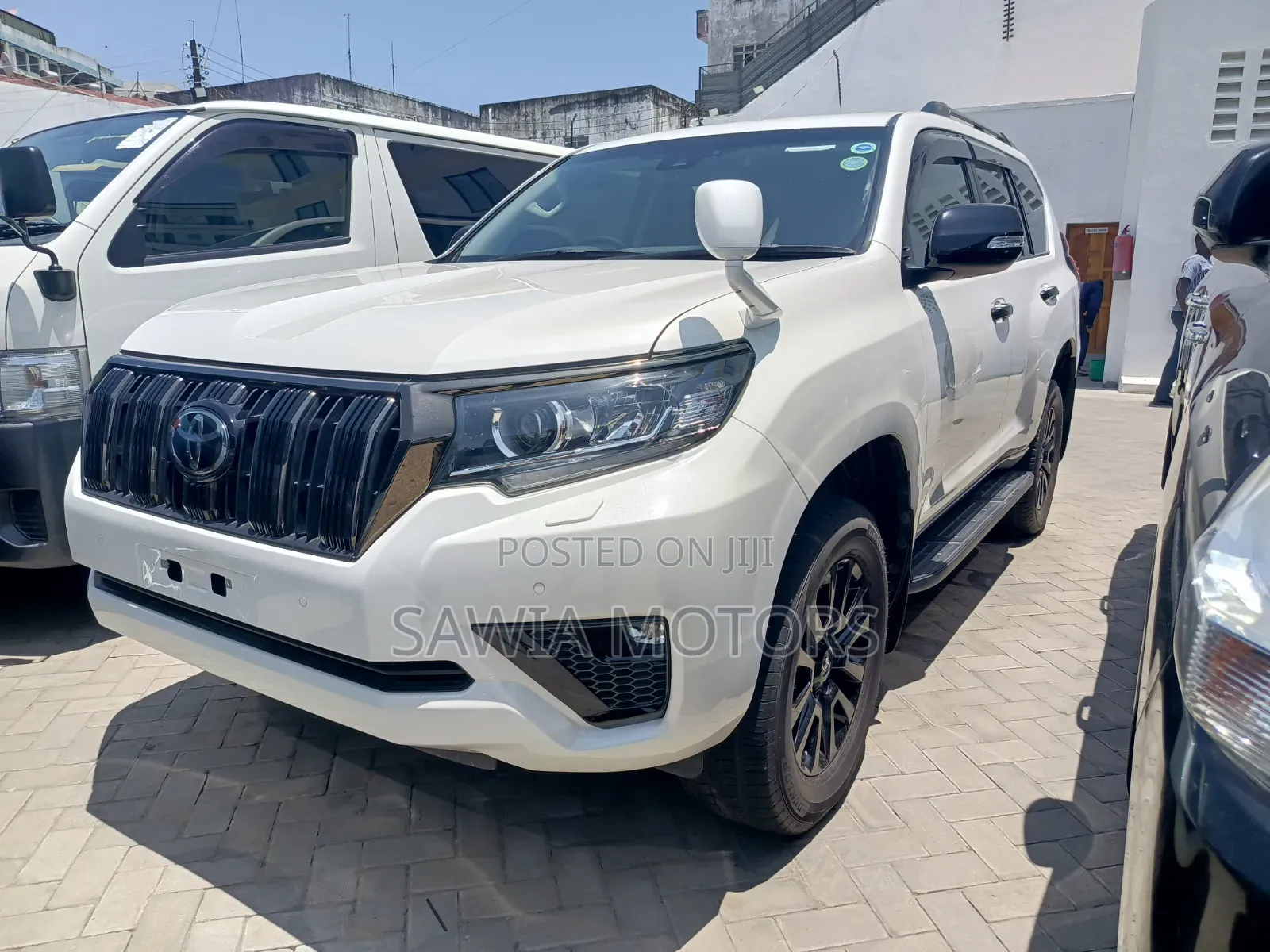 Toyota Land Cruiser Prado 2.8 2021 White
