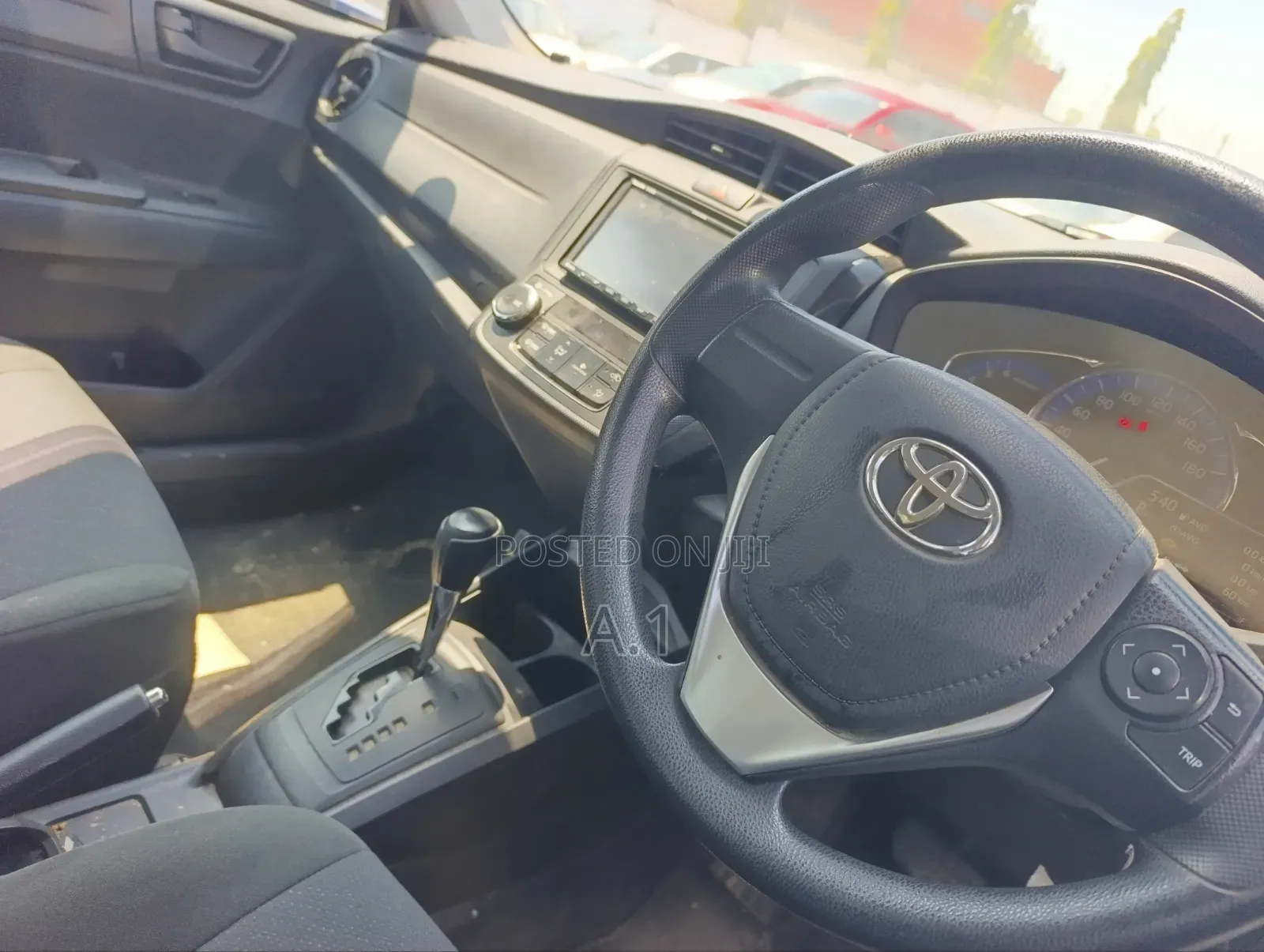 Toyota Corolla Fielder 1.5 Hybrid FWD 2019 Silver