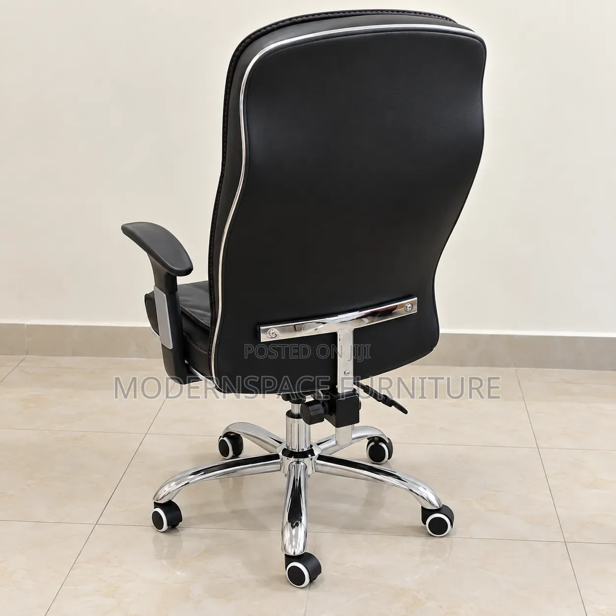 Executive Leather Swivel Chair