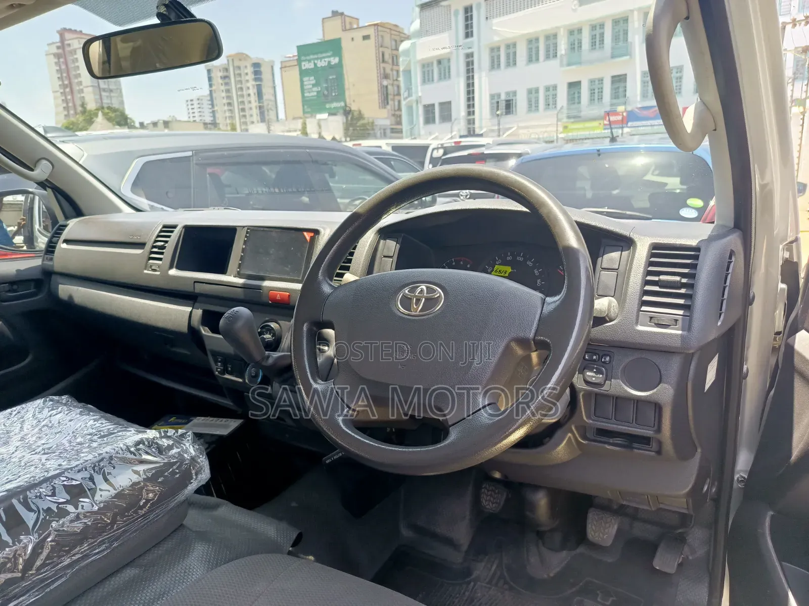 Toyota HiAce 2020 Silver