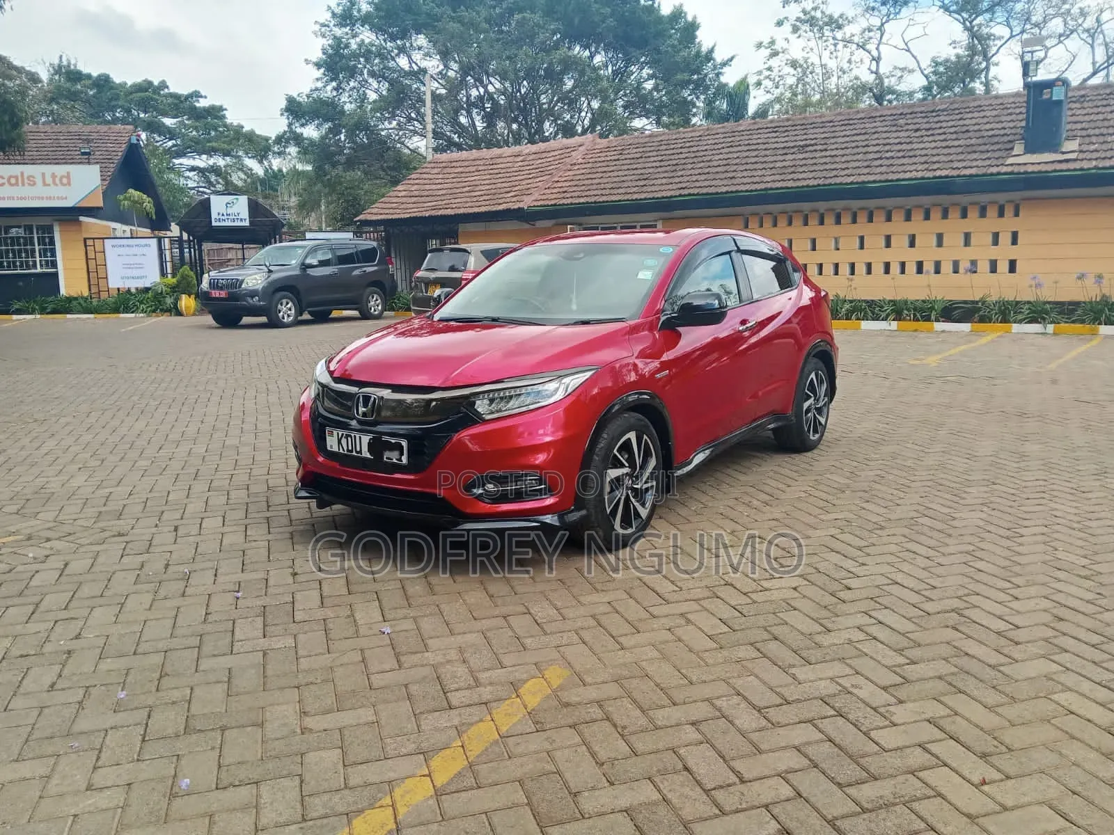 Honda Vezel 2018 Red