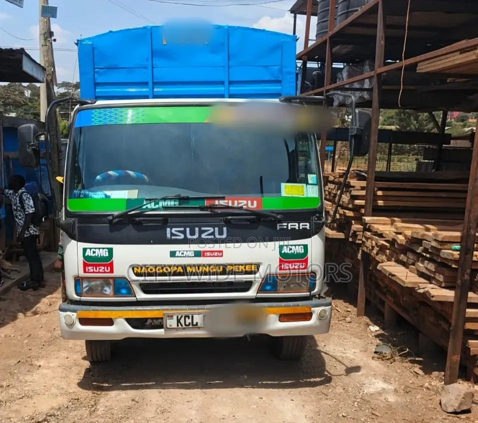 Isuzu FRR 2018 Covered Body