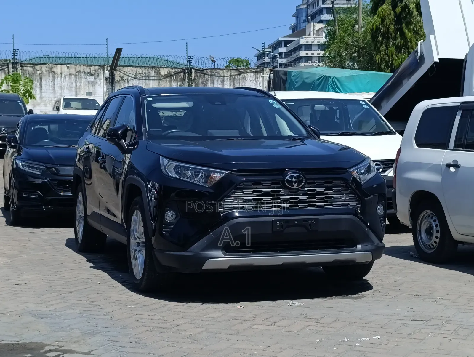 Toyota RAV4 XLE Premium AWD 2020 Black