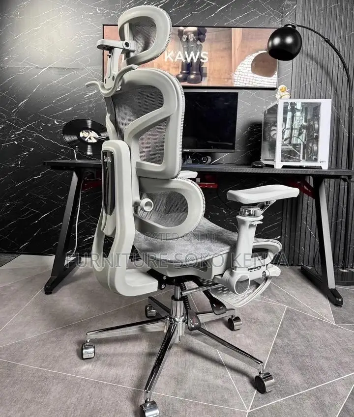 White Orthopedic Fabric Seat | Executive Design Chair With Footrest