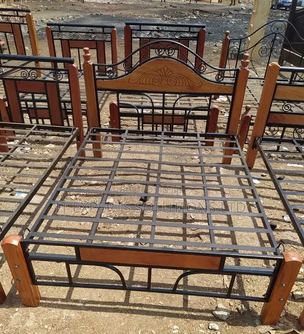 5 by 6 Metal With Mahogany Timber Bed