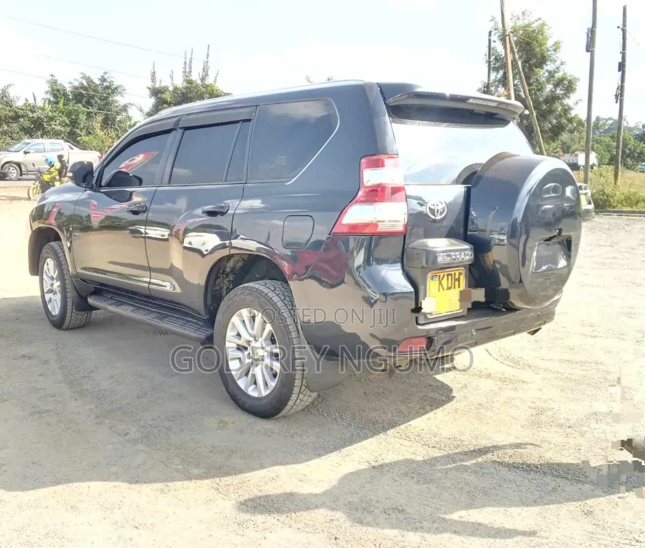Toyota Land Cruiser Prado 2013 Black