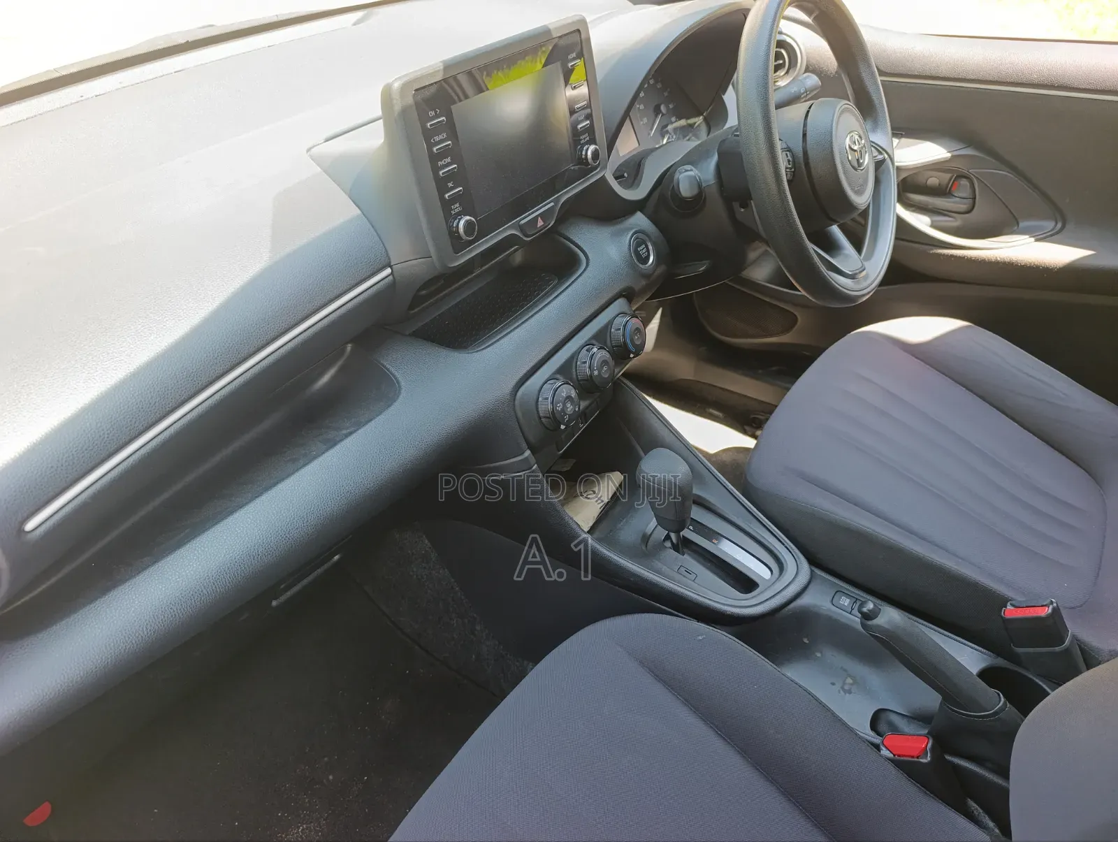 Toyota Yaris 2020 Matt Black
