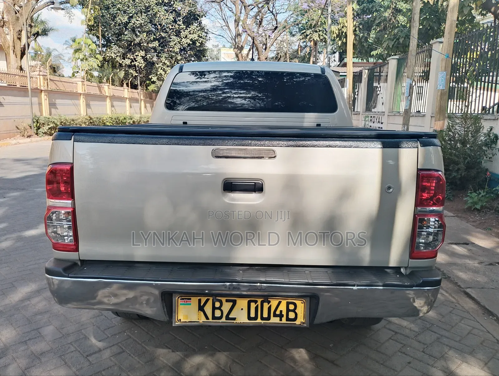 Toyota Hilux 2014 Ivory