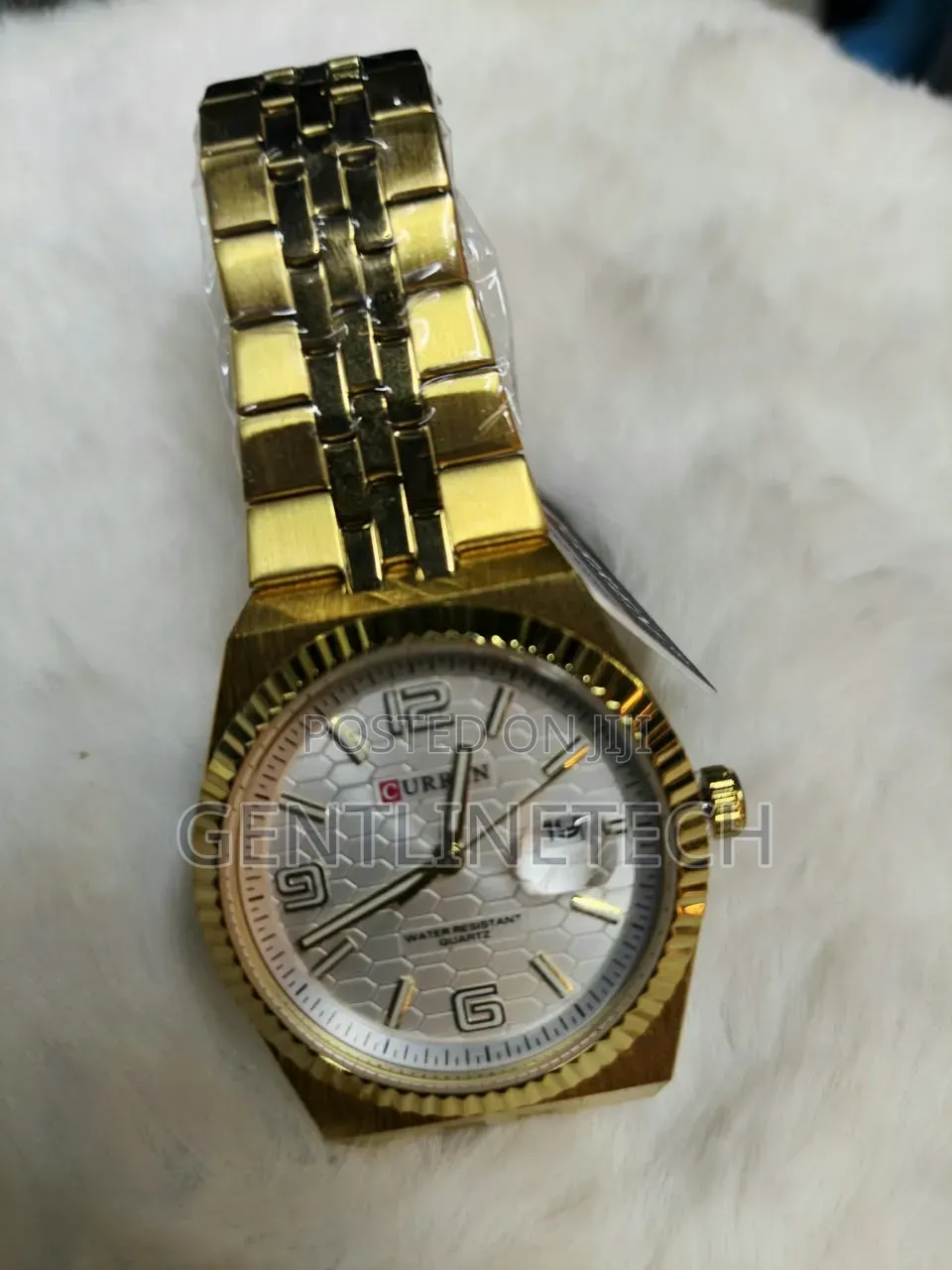 Curren 8498 White Face Gold Watch – KSh 3,000